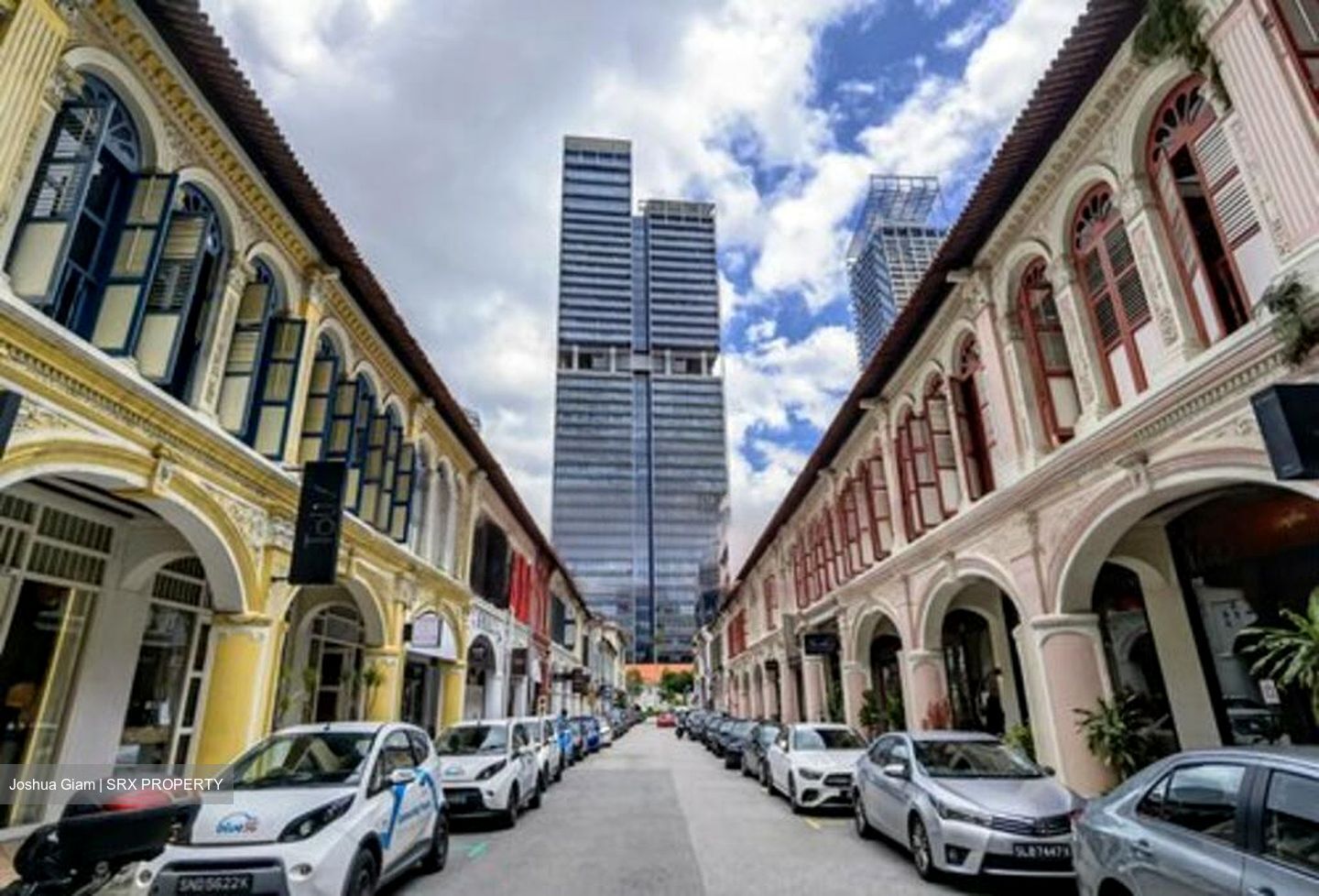 Bugis MRT (D7), Office #460762781